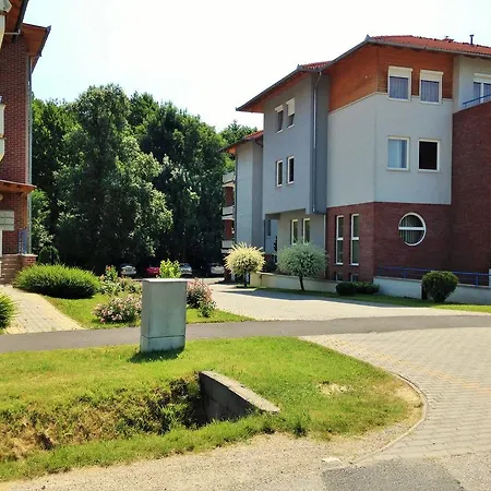 Angyalka Apartman * Zalakaros